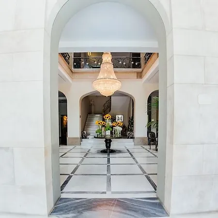 Hotel Castillo Del Bosque La Zoreda 5*