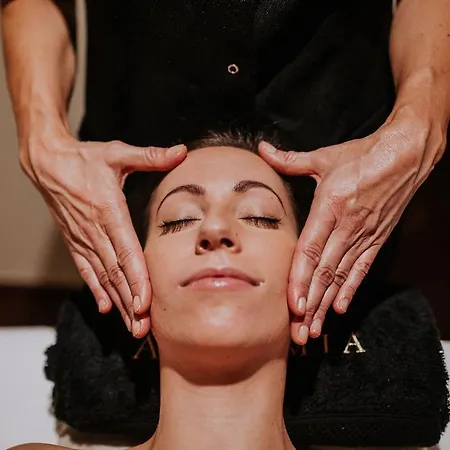 Castillo Del Bosque La Zoreda Hotel La Manjoya