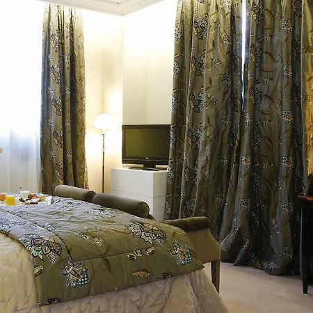 Castillo Del Bosque La Zoreda Hotel 5*