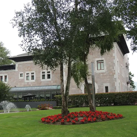 Castillo Del Bosque La Zoreda Hotel Oviedo