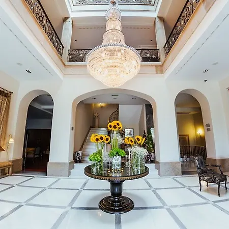 Hotel Castillo Del Bosque La Zoreda