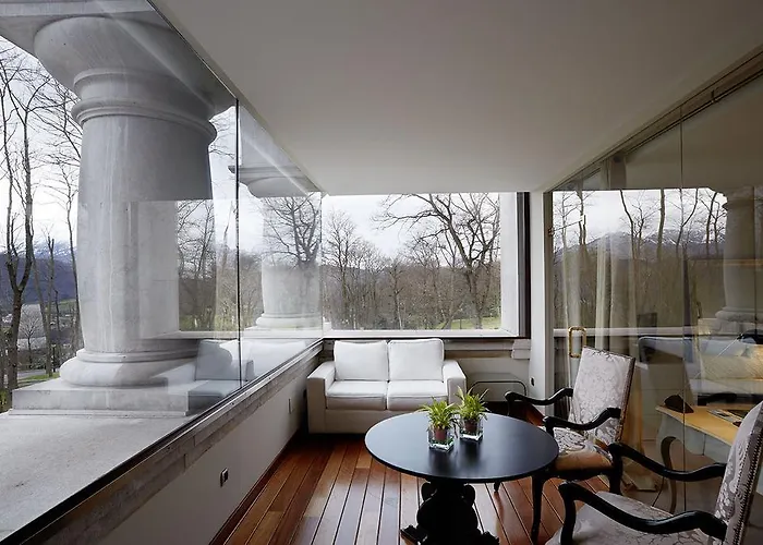 فندق Castillo Del Bosque La Zoreda La Manjoya