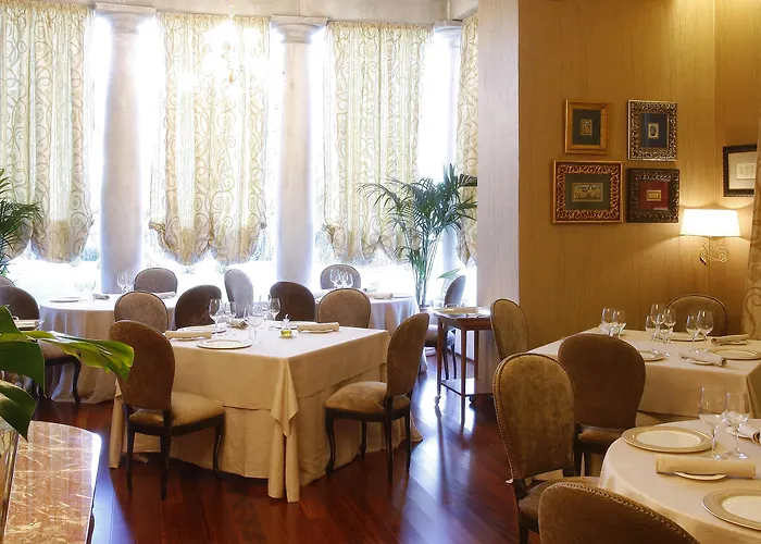 Hotel Castillo Del Bosque La Zoreda La Manjoya