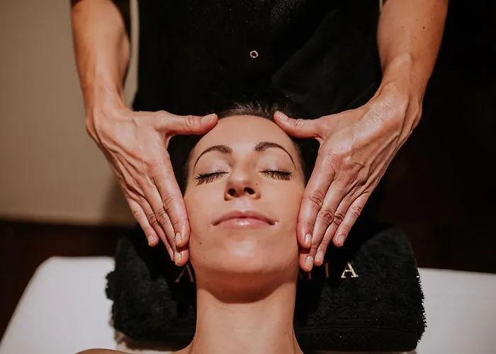 Castillo Del Bosque La Zoreda فندق La Manjoya