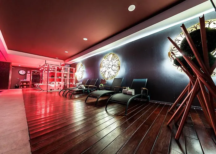 Castillo Del Bosque La Zoreda فندق