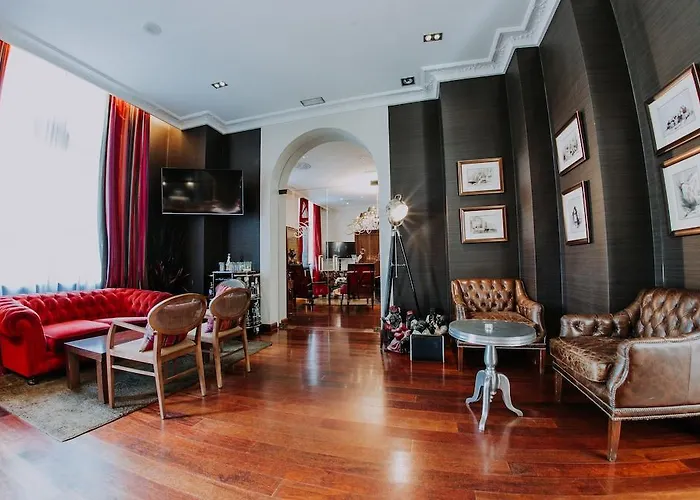 Castillo Del Bosque La Zoreda