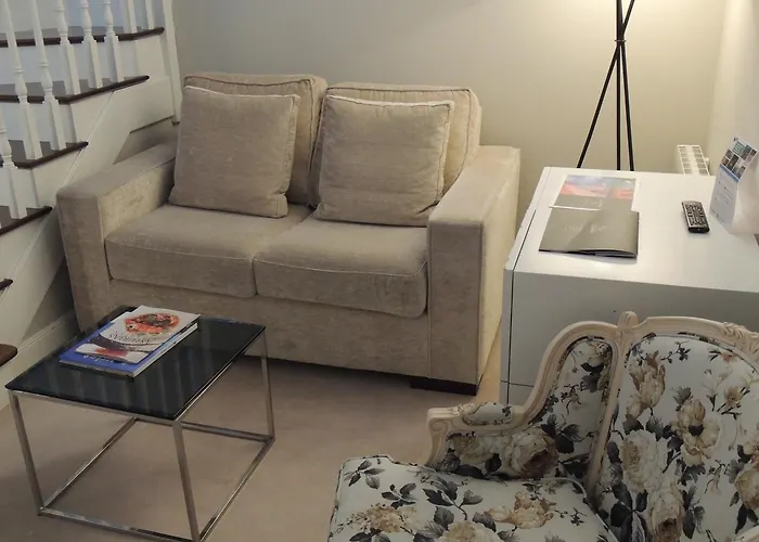 Hotel Castillo Del Bosque La Zoreda