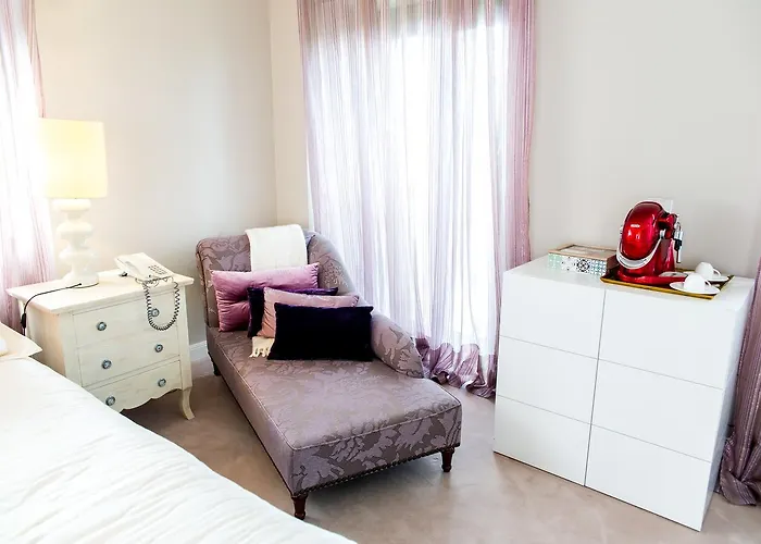 Castillo Del Bosque La Zoreda فندق 5*