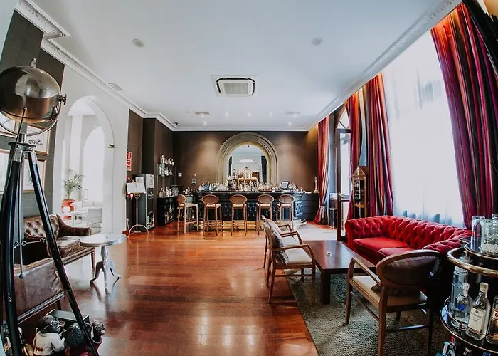 Castillo Del Bosque La Zoreda 酒店