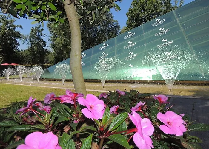 Hotel Castillo Del Bosque La Zoreda